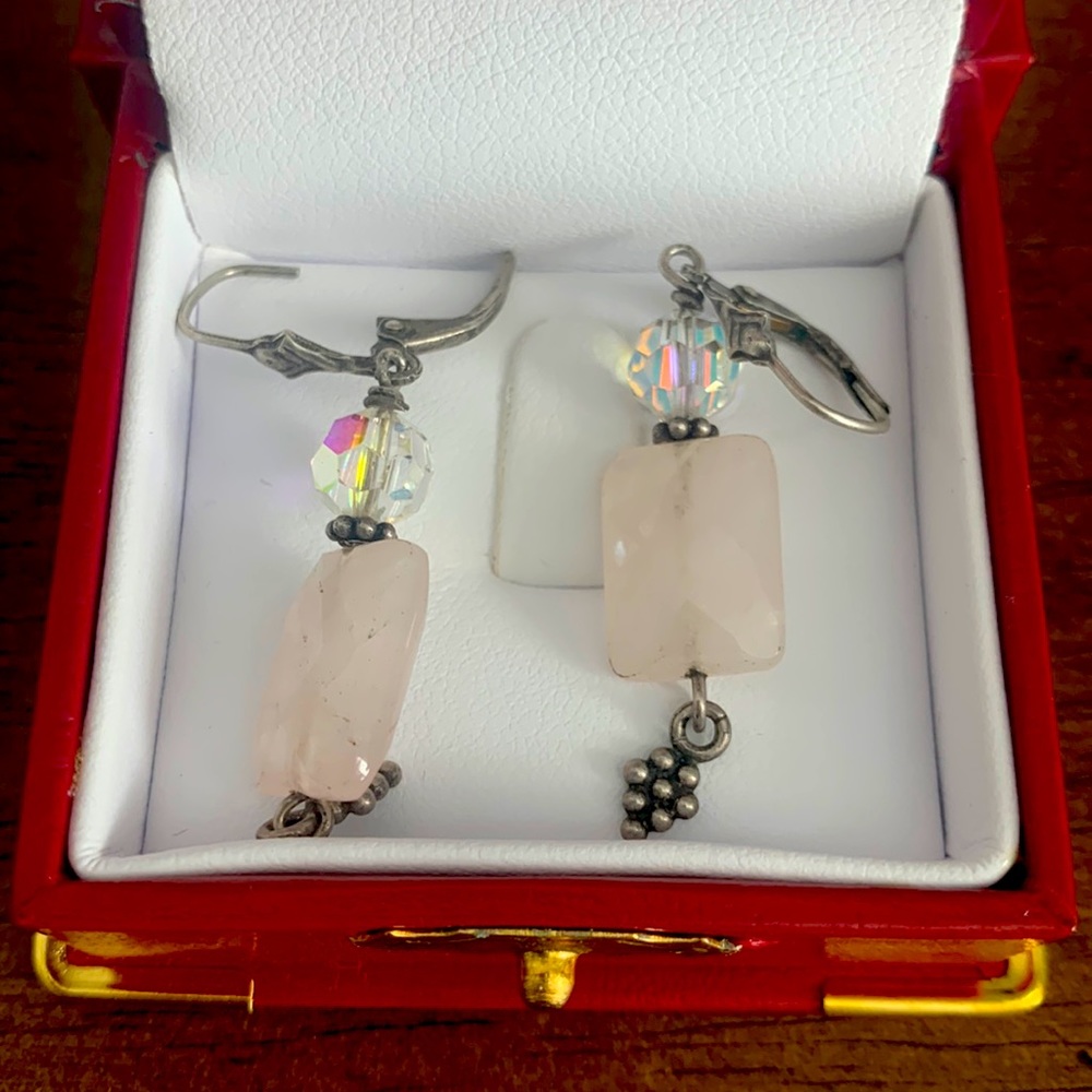 Beautiful pink stone earring with silver and crystal detail.